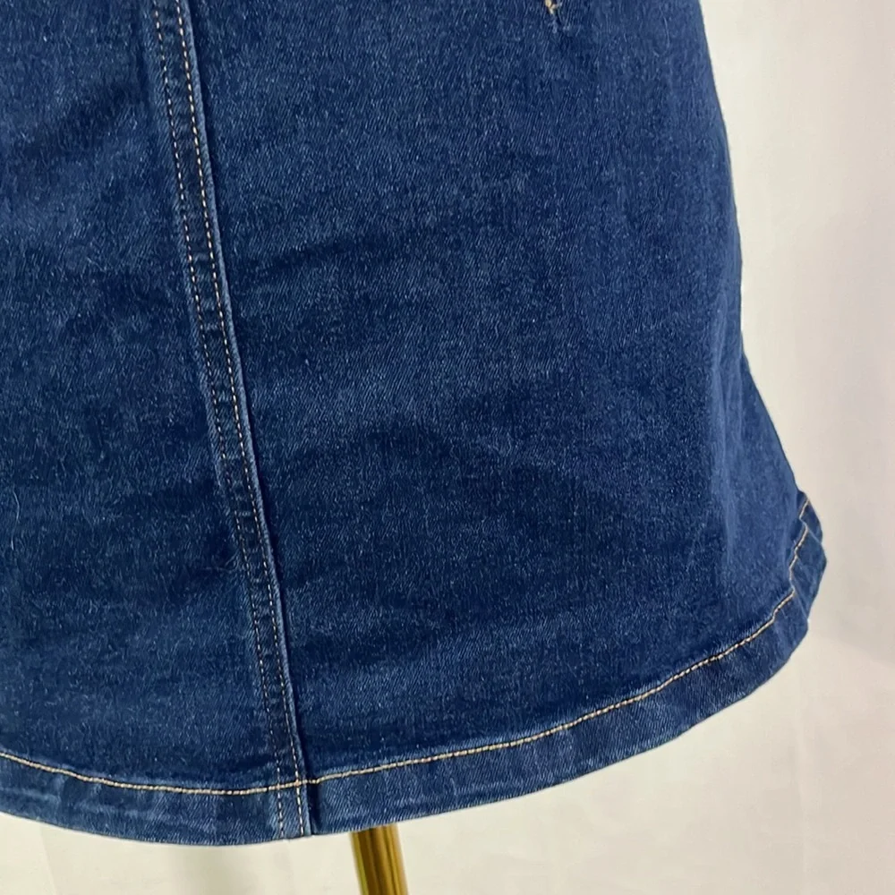 🛍 6 for $35 • Sincerely Jules Zip Front Patch Pocket Denim Mini Skirt